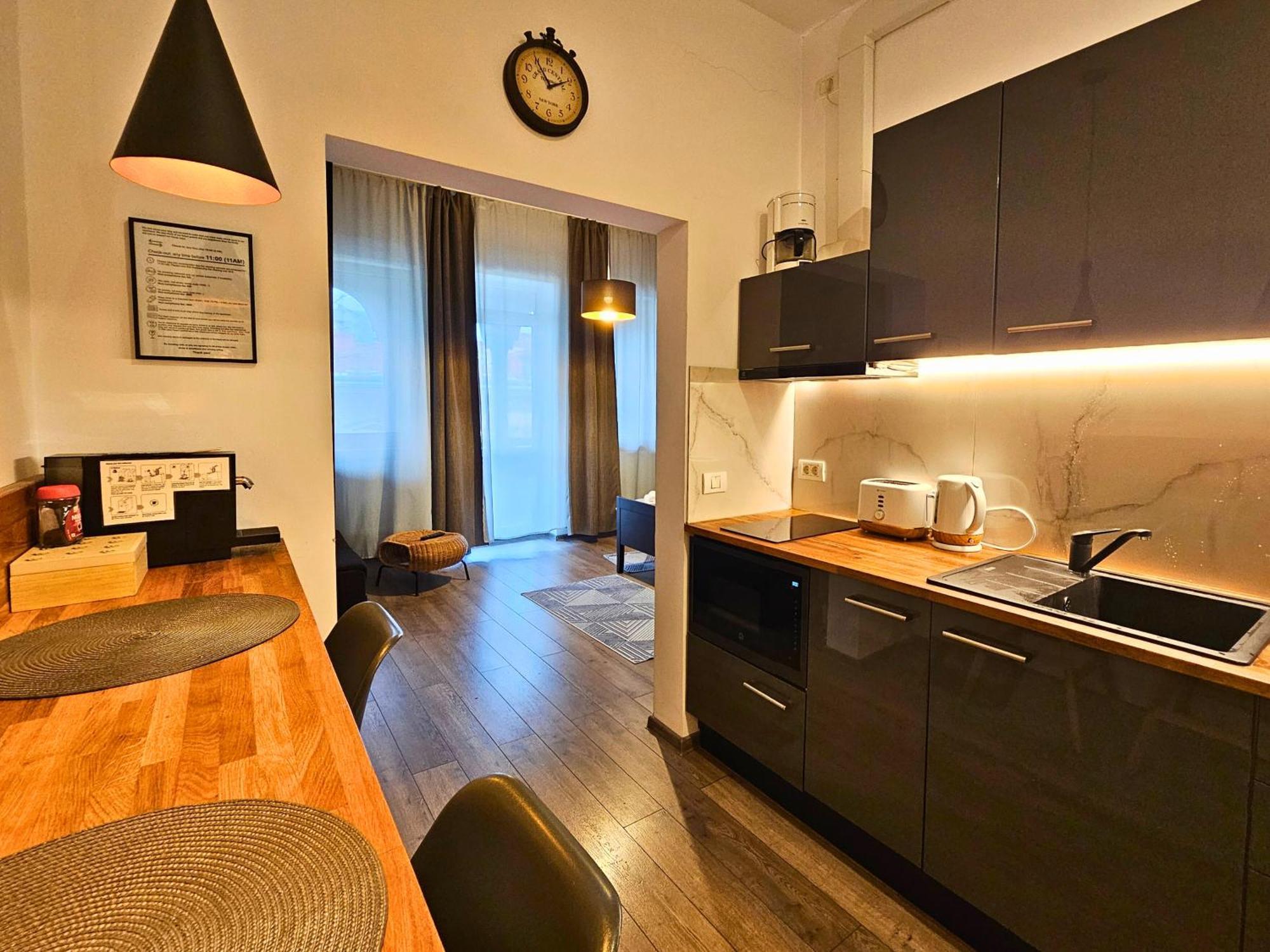 Amzei Studios & Suites Букурещ Екстериор снимка